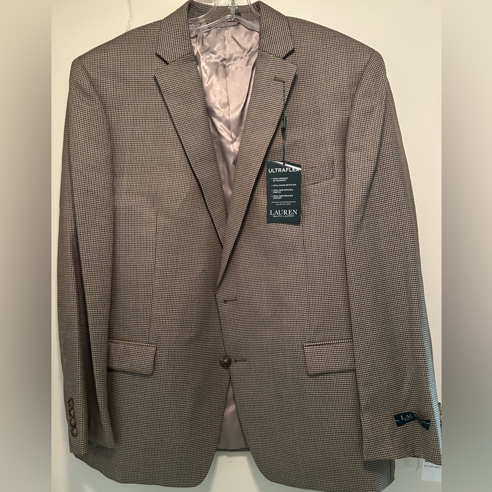 BRAND NEW (NWT)
Lauren Ralph Lauren Lexington Blazer - 46 Regular